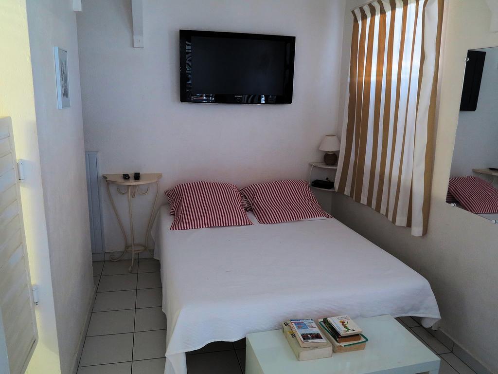 Bungalow Soleil Sainte-Anne  Phòng bức ảnh